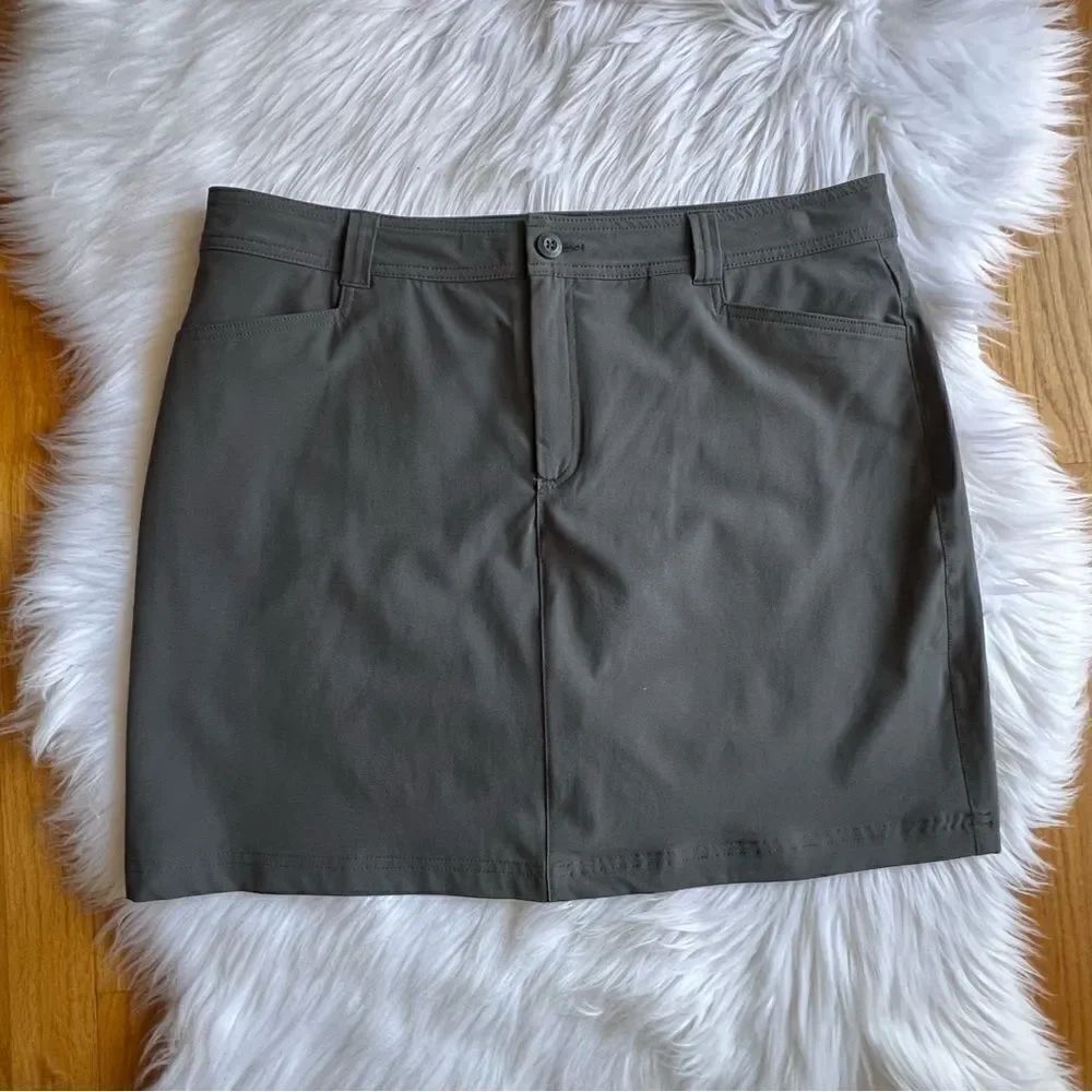Women’s Eddie Bauer Gray Skirt Size 14